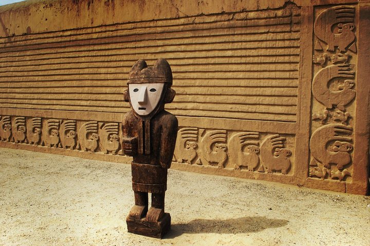 Trujillo in a Day: Chan Chan, Huanchaco, Sun and Moon Temples