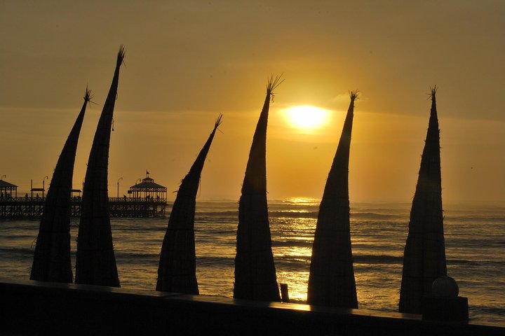 Trujillo in a Day: Chan Chan, Huanchaco, Sun and Moon Temples