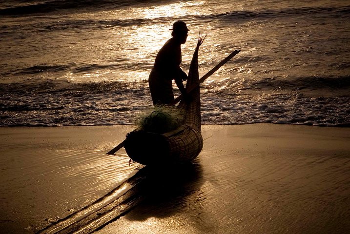 Trujillo in a Day: Chan Chan, Huanchaco, Sun and Moon Temples