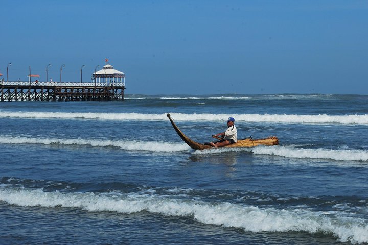 Trujillo in a Day: Chan Chan, Huanchaco, Sun and Moon Temples