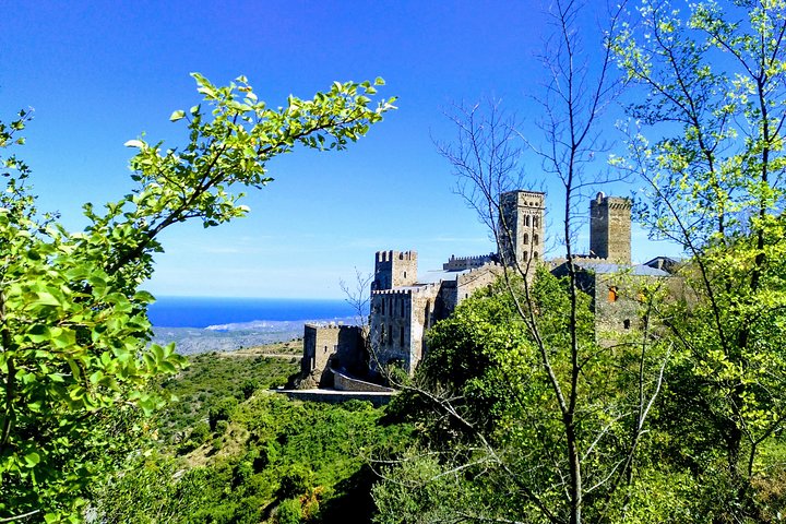 Cadaques and St Pere de Rodes Monastery small group from Girona