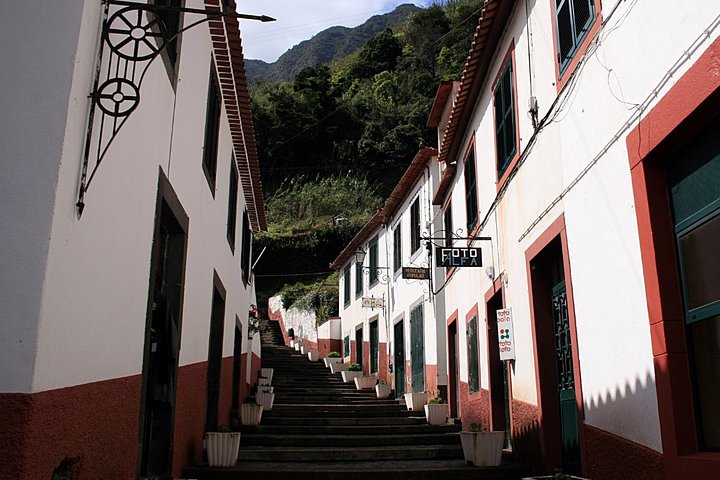 Around The Island - Two Days Tour From 9am To 5pm (Each Day)
