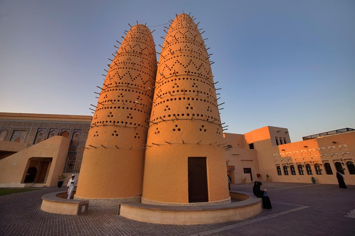 Doha: Guided City Tour with Airport and Hotel Pickup