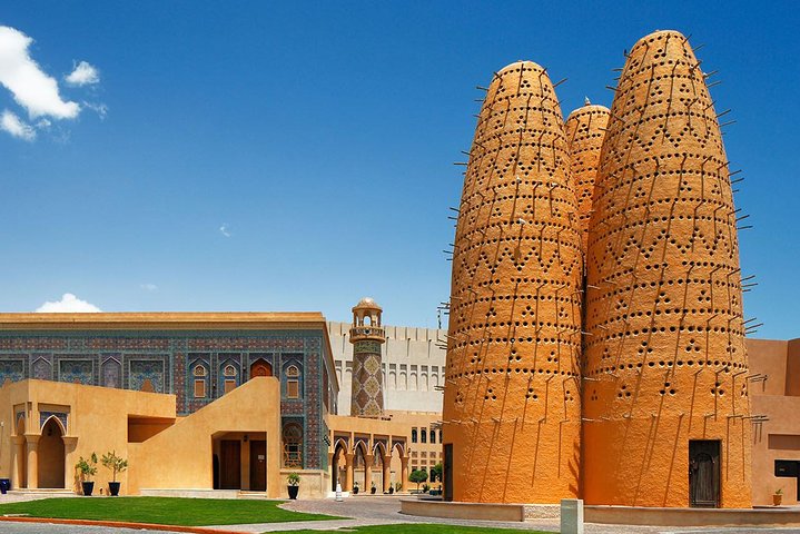 Doha: Guided City Tour with Airport and Hotel Pickup