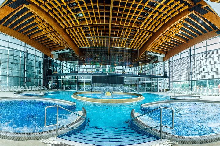 4 days - Wine tasting & Spa (small group minimum 2 people & maximum 4 people)