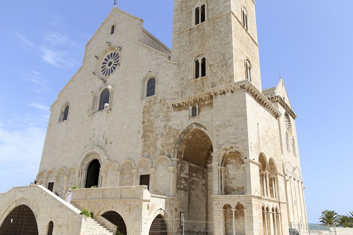 PUGLIA Tour Private Customizable Excl. with your Apulian friend