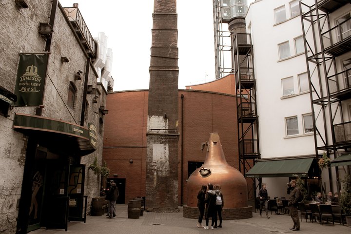 Dublin Jameson Distillery and Guinness Storehouse Guided Tour