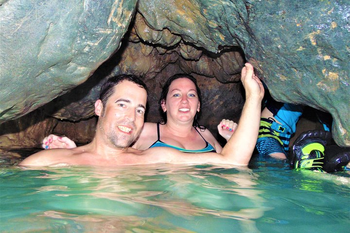 Blue Hole, Secret Falls, and Dunn's River Falls Combo Day-Trip