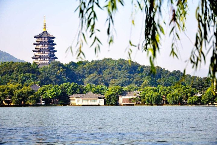Best of Hangzhou: A Comprehensive Tour of the City's Top Sights