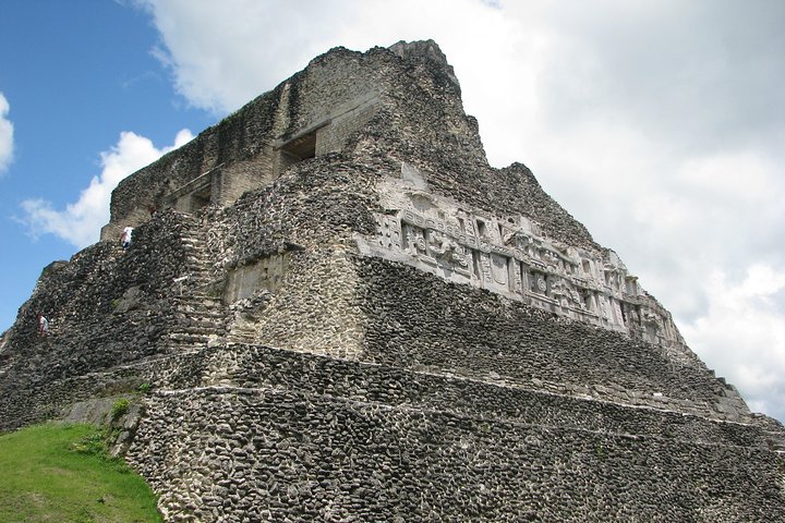Xunantunich & Cave Tubing Day Trip from San Ignacio