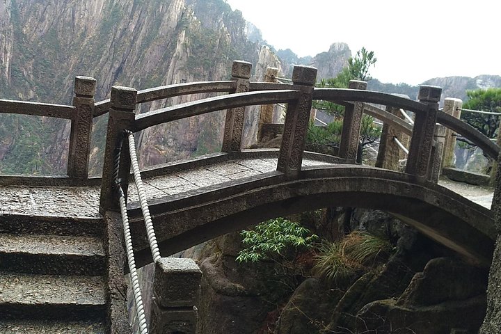 All inclusive Huangshan summit 1 day private tour-No shopping