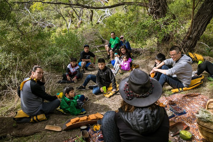 Margaret River Canoe Tour Including Australian Wild Food Lunch