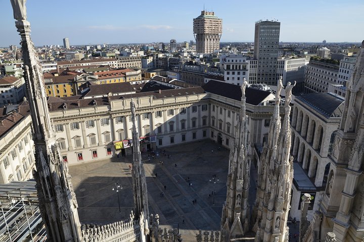 Milan Super Saver: Skip-the-line Duomo and Rooftop Tour