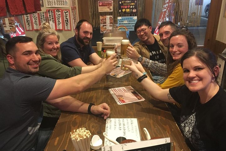 Osaka Bar Hopping Night Walking Tour in Namba (3 bars, 6 tastes)
