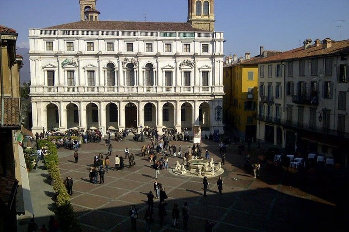 Bergamo private walking guided tour