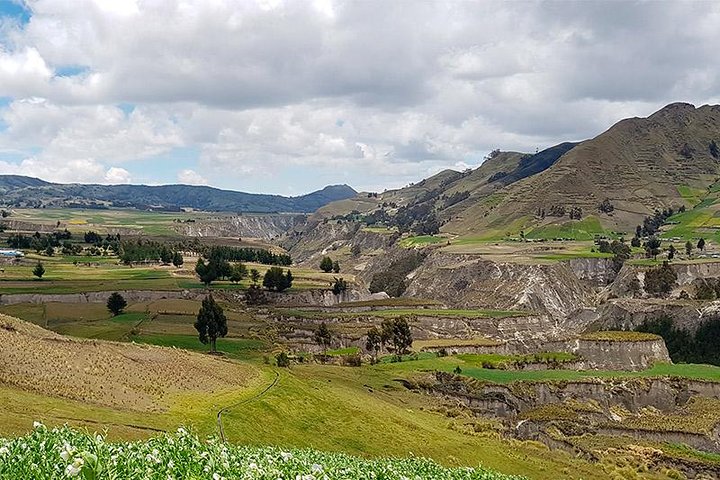 Cotopaxi & Quilotoa Volcanoes Tour All-in-One Day Trip from Quito