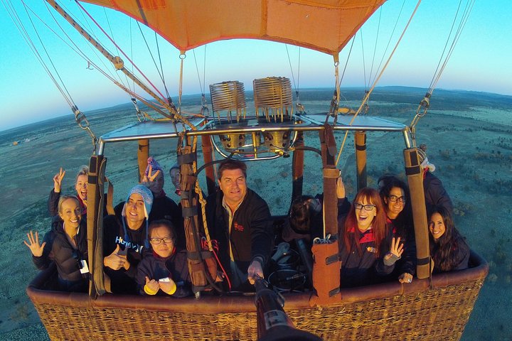 Early Morning Ballooning in Alice Springs