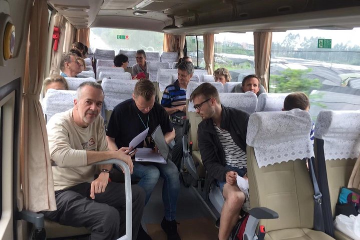 Li River cruise & Yangshuo countryside private day tour