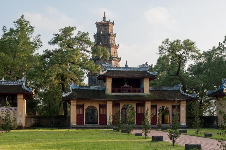 Hue Private Guided Tour: 5 Must-See Places