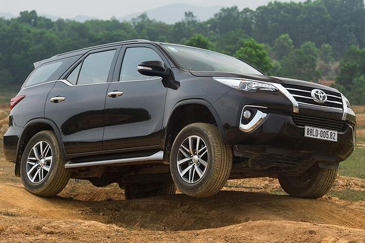 Private Transfers Hanoi Halong One Way (Free Hotel Pickup)