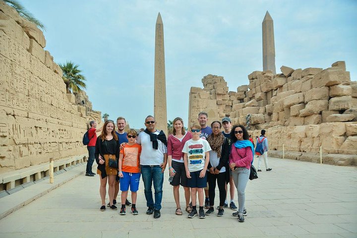 4-Day Nile Cruise sails Aswan to Luxor&Abu Simbel.Hot air Balloon