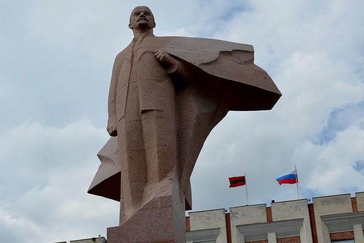 Travel to Pridnestrovie with Anton Dendemarchenko - day tour