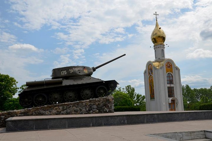 Travel to Pridnestrovie with Anton Dendemarchenko - day tour