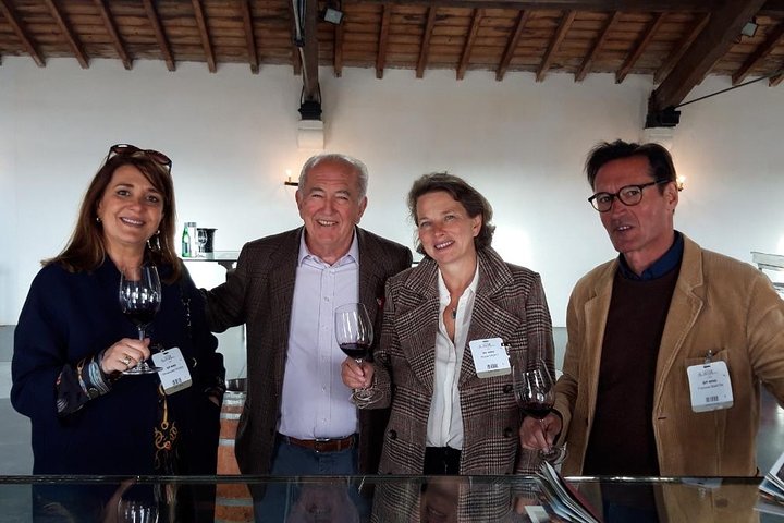 Bordeaux Médoc Region Private Wine Lovers Tour with Chateau Visits & Tastings