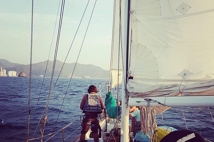 Tayrona Sailing Sailboat trip