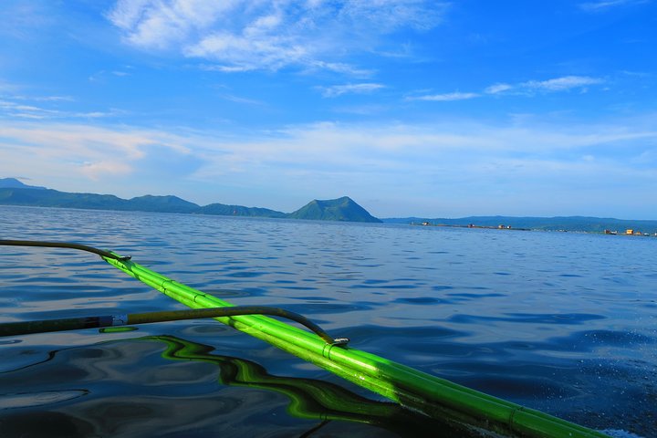 Tagaytay Adventure: Volcano Views, Countryside, Market & Cruise!