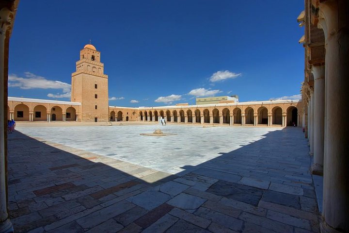 Kairouan and El Jem with optional Monastir Private Day Tour