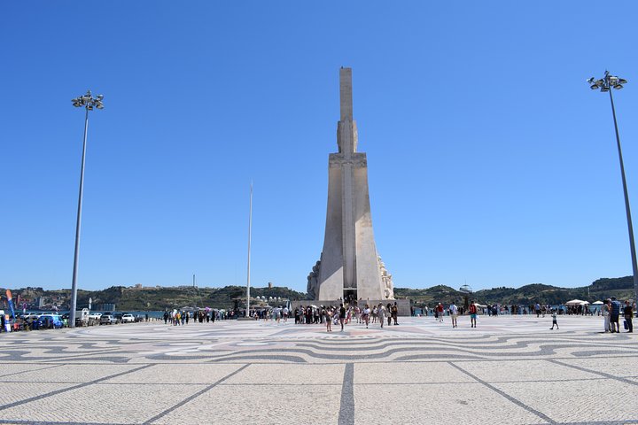 Lisbon Full Day Private Tour from the West
