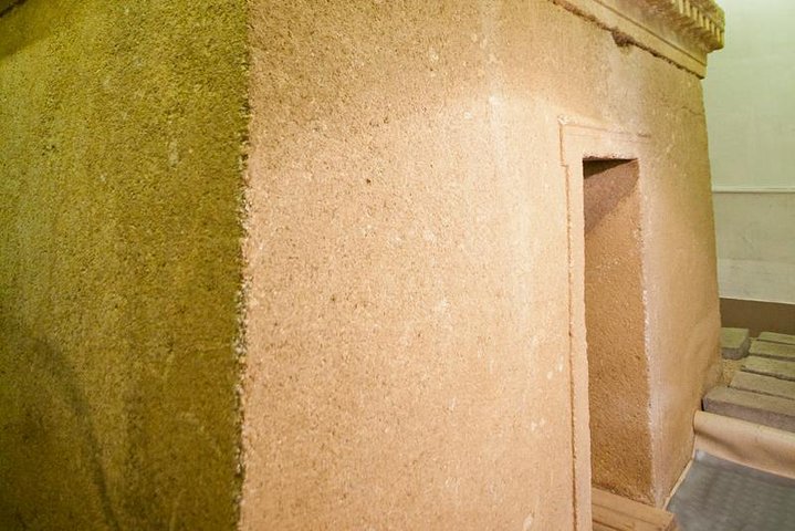 Thracian Tombs Tour in the Valley of the Thracian Kings