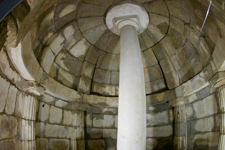 Thracian Tombs Tour in the Valley of the Thracian Kings