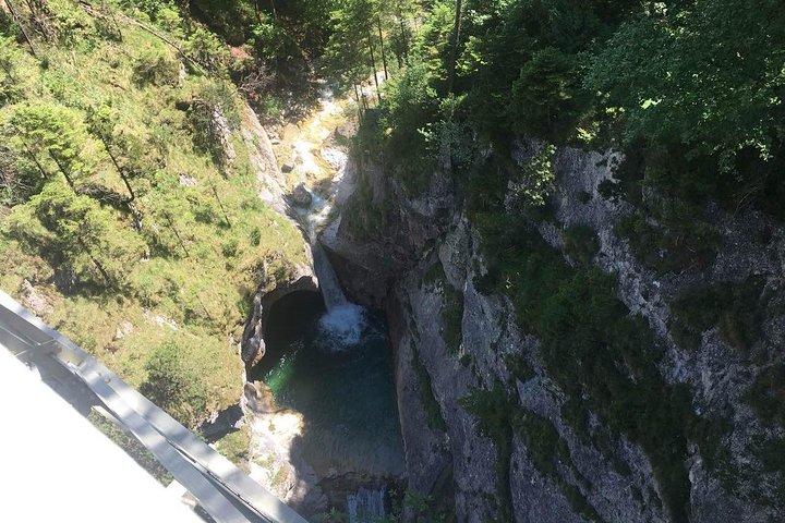 Neuschwanstein Castle and Linderhof Palace Day Trip from Munich