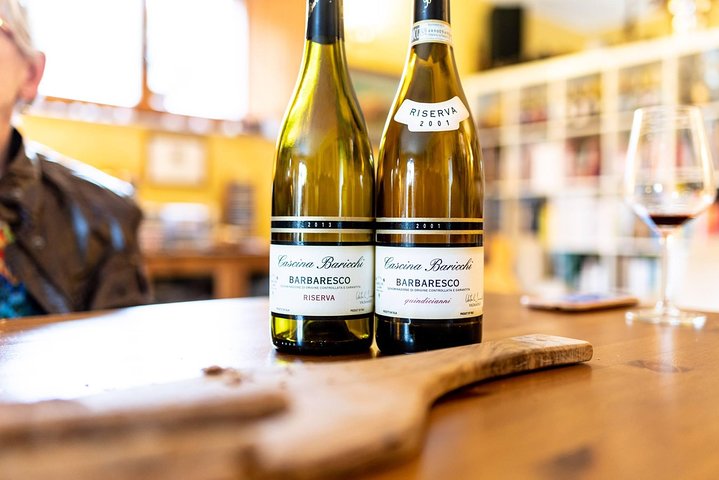Taste Barolo and Barbaresco with a Sommelier. Piemonte Wine Tour