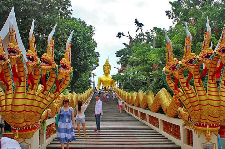 Pattaya Discovery Tour with Floating Market, View Points & Lunch