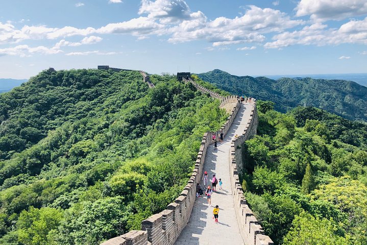 All Inclusive Great Wall Tour with Silk Street Market Shopping Experience