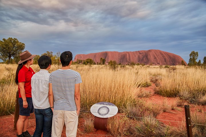 Uluru Sunrise (Ayers Rock) and Kata Tjuta Half Day Trip