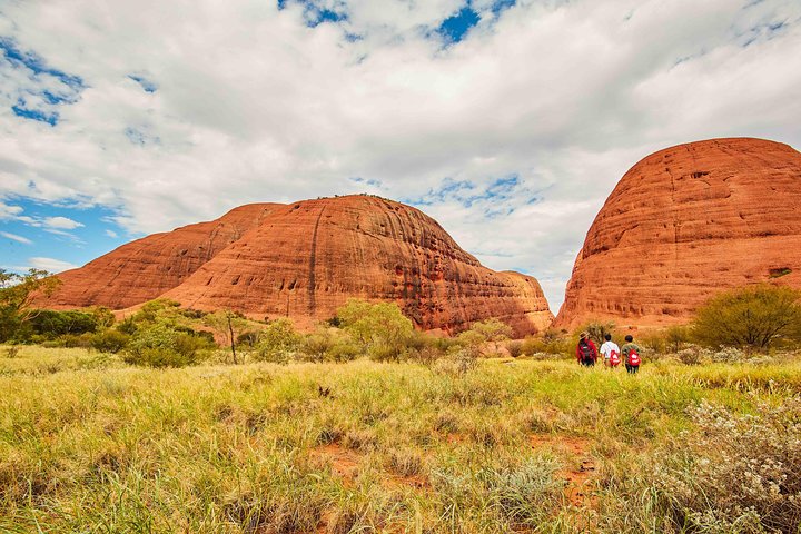 Uluru Sunrise (Ayers Rock) and Kata Tjuta Half Day Trip