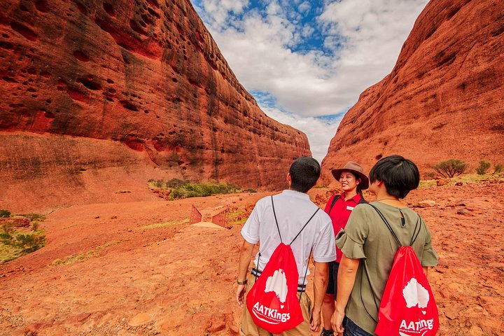 Uluru Sunrise (Ayers Rock) and Kata Tjuta Half Day Trip
