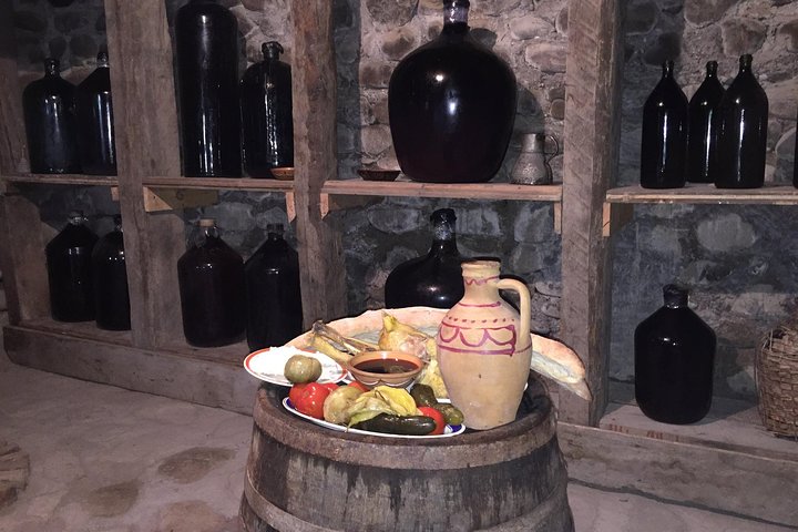 Kakheti - Small wineries and family-cooked lunch • Private tour