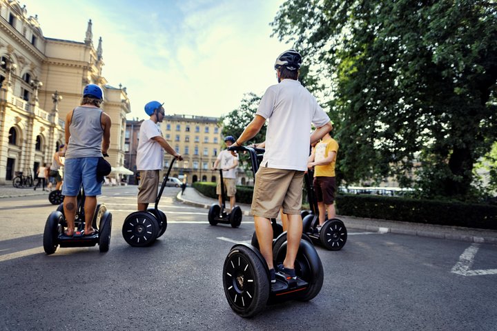 Segway Tour Warsaw: Old Town Tour - 1,5-Hour of Magic!
