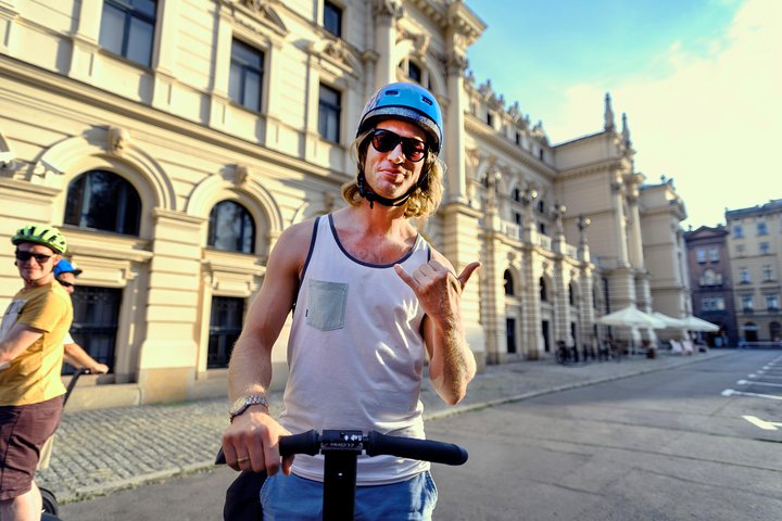 Segway Tour Warsaw: Old Town Tour - 1,5-Hour of Magic!