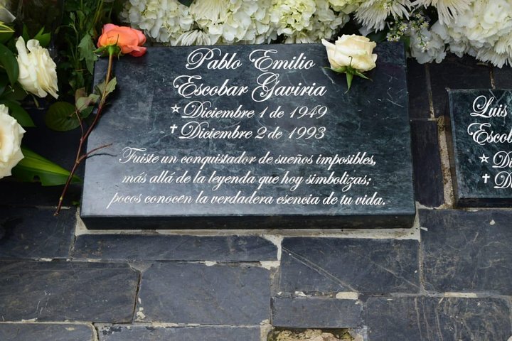 Pablo Escobar Tour : Museum, History and Beer