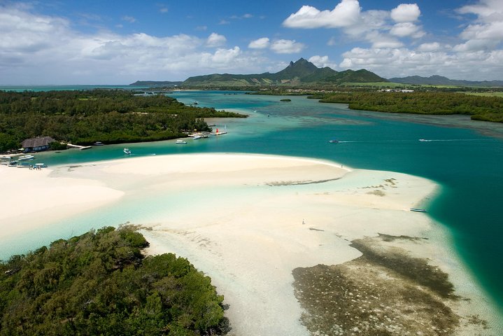 Spectacular Catamaran trip to Ile Aux Cerf with Lunch & Transfer