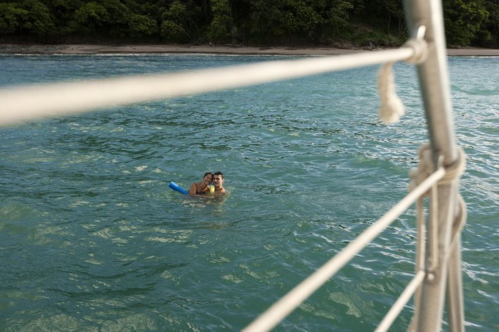 Catamaran Snorkel Sunset Cruise from Tamarindo or Playas del Coco