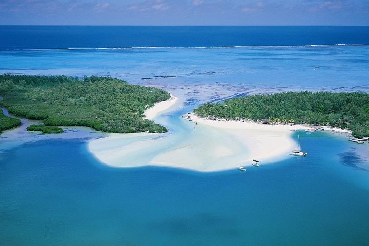 Exclusive Private Catamaran Adventure to Ile aux Cerfs