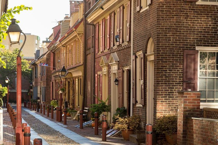 Dark Philly Adult Night Tour