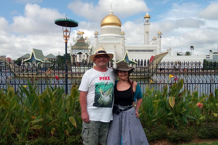 Private Bandar Heritage & Water Village Tour